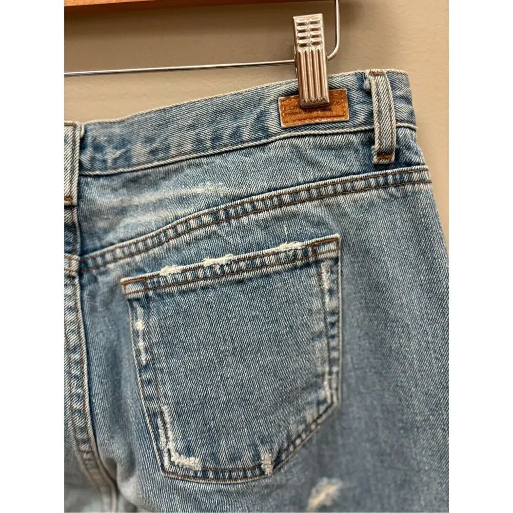London fog 12 light wash distressed straight cut baggy Mom jeans no stretch ￼